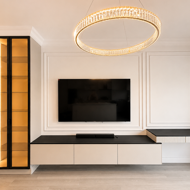 Mobilier pentru living din MDF termoformat cu vitrină și zonă de depozitare realizat la comandă de NORVINIA
