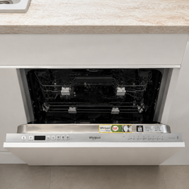 Mobilier de bucătărie NORVINIA, cu fronturi din MDF termoformat, blat termorezistent EGGER și mânere tip profil GOLA