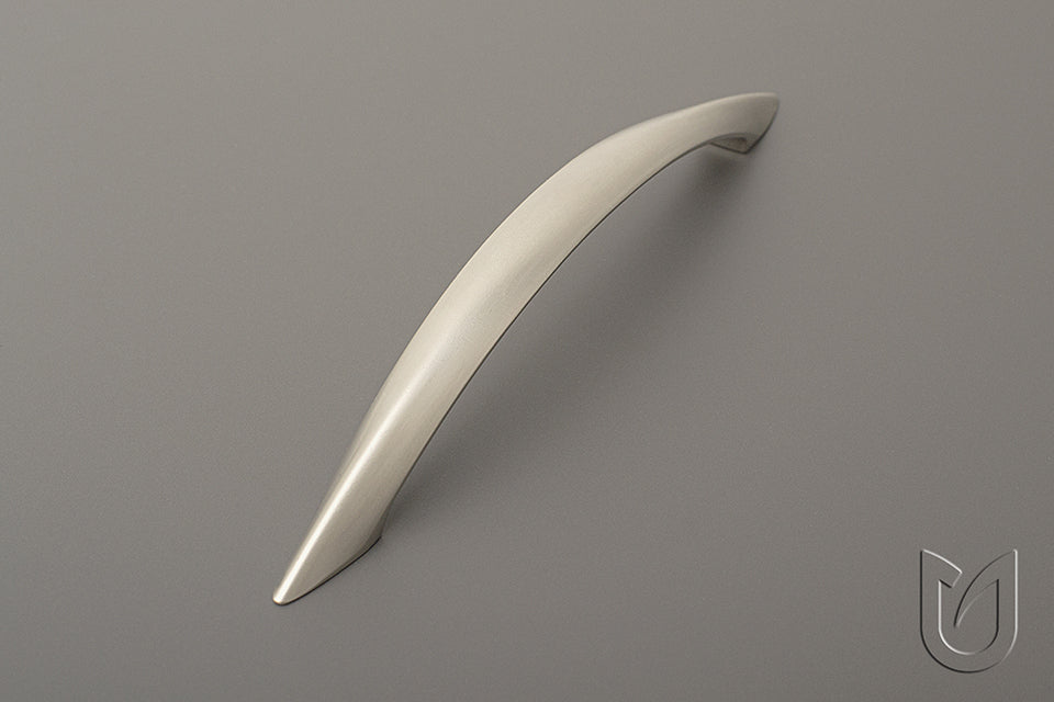 Mâner pentru mobilier Tulip Piombina – negru mat, zamac, interax 96 mm (cu șuruburi)