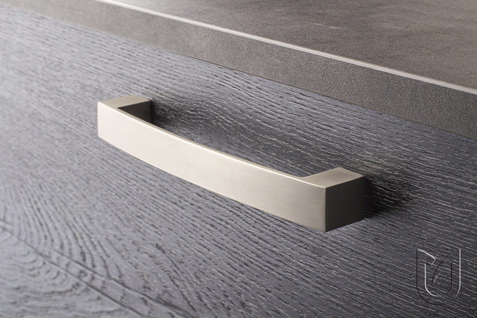 Mâner pentru mobilier Tulip Ulica – finisaj crom satinat mat, zamac, interax 320 mm