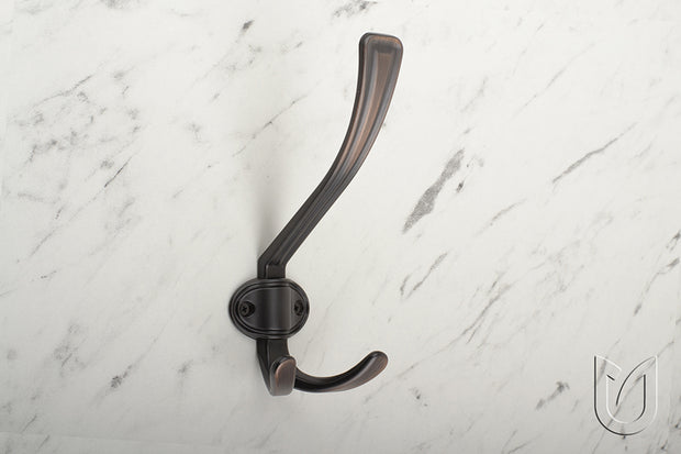 Agățătoare pentru cuier Tulip Rubico – negru antic, 2 agățători, metal patinat, zinc, montaj frontal (cu șuruburi incluse)