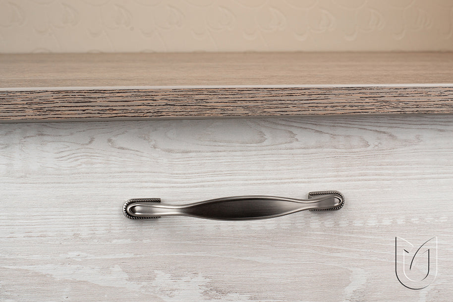 Mâner pentru mobilier Tulip Tomo – cupru antichizat închis (old copper), finisaj șlefuit, interax 160 mm