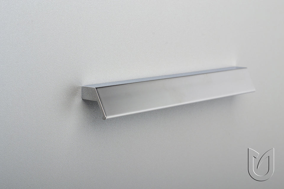 Mâner pentru mobilier Tulip Isola – aluminiu anodizat, mat, interax 160 mm