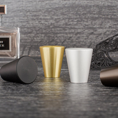 Buton mobilier Tulip Conic – maro mat, conic, rotund (aluminiu)