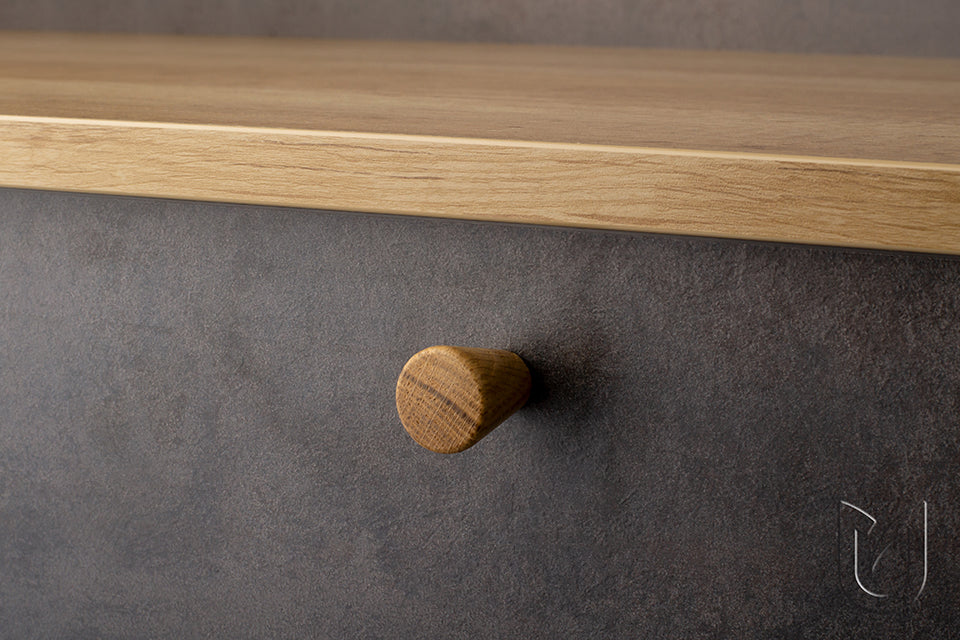 Buton mobilier Taper – stejar lăcuit, finisaj natural, cu șuruburi