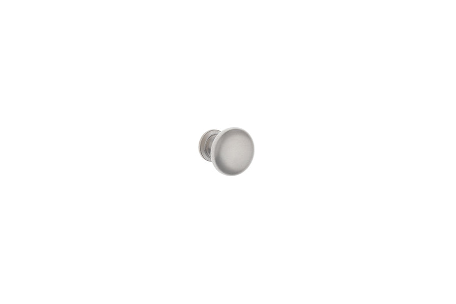 Buton mobilier Jota – nichel mat, rotund, 28×27 mm, cu șurub