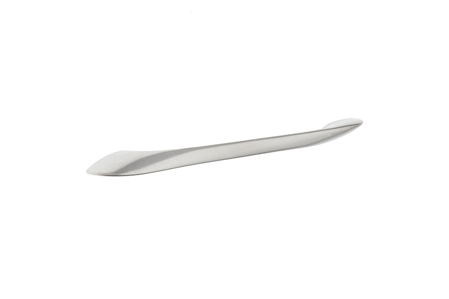 Mâner pentru mobilier Tulip Besina – nichel mat (satin), zamac, interax 96 mm (cu șuruburi)