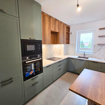 Mobilier bucătărie NORVINIA, cu blat din cuarț compozit și chiuvetă montată sub blat