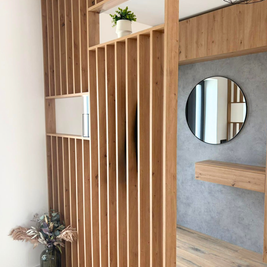 Mobilier pentru hol cu oglindă realizat la comandă de NORVINIA