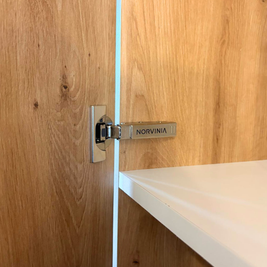 Mobilier pentru hol cu oglindă realizat la comandă de NORVINIA