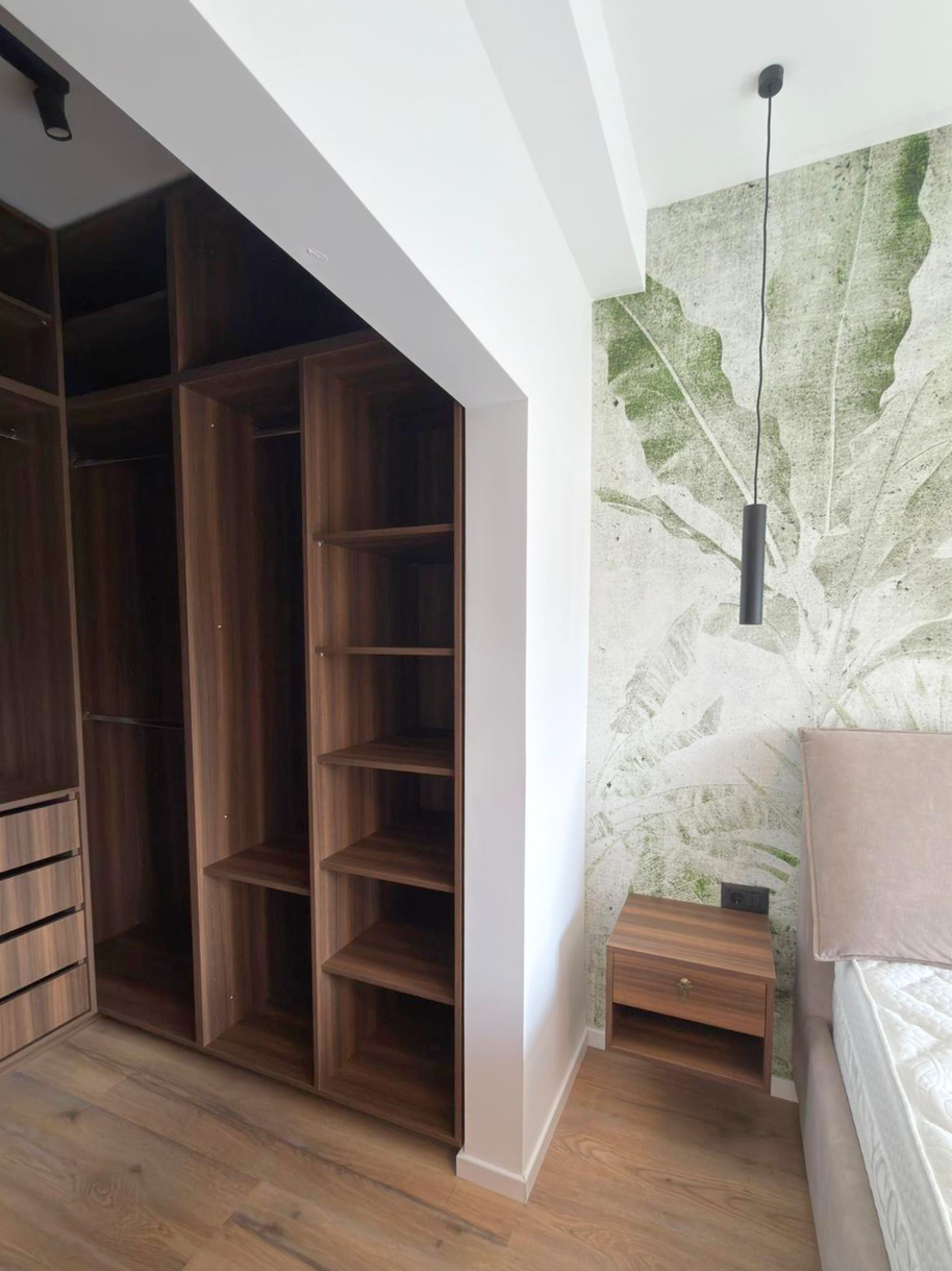 Dressing integrat în dormitor din PAL