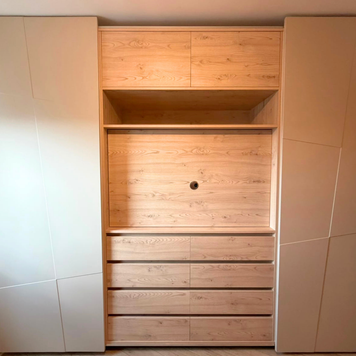 Mobilier la comandă (dulap) pentru dormitor