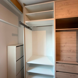 Mobilier la comandă (dulap) pentru dormitor