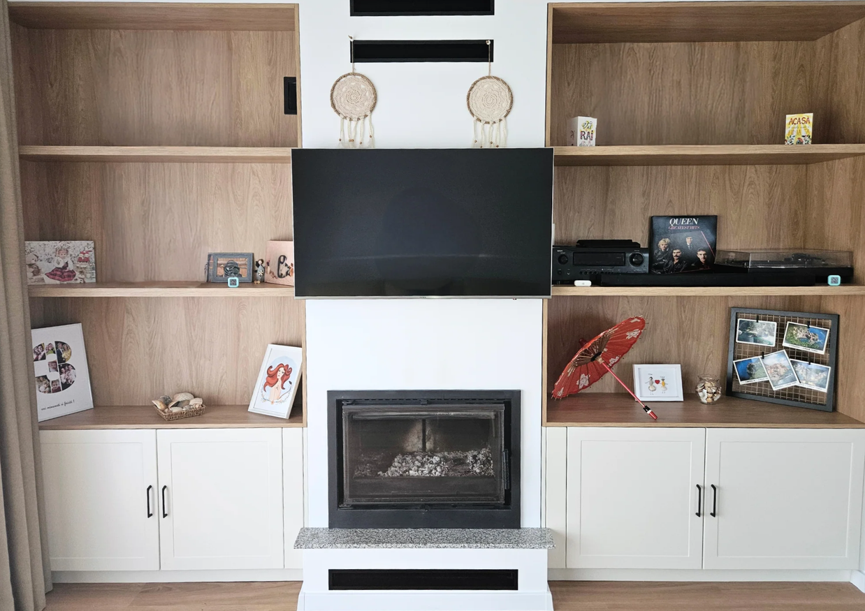 Mobilier pentru living din MDF termoformat realizat la comandă de NORVINIA