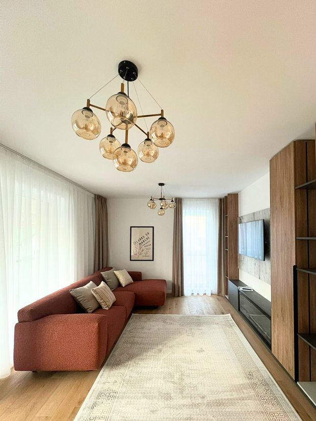 Mobilier pentru living realizat la comandă de NORVINIA