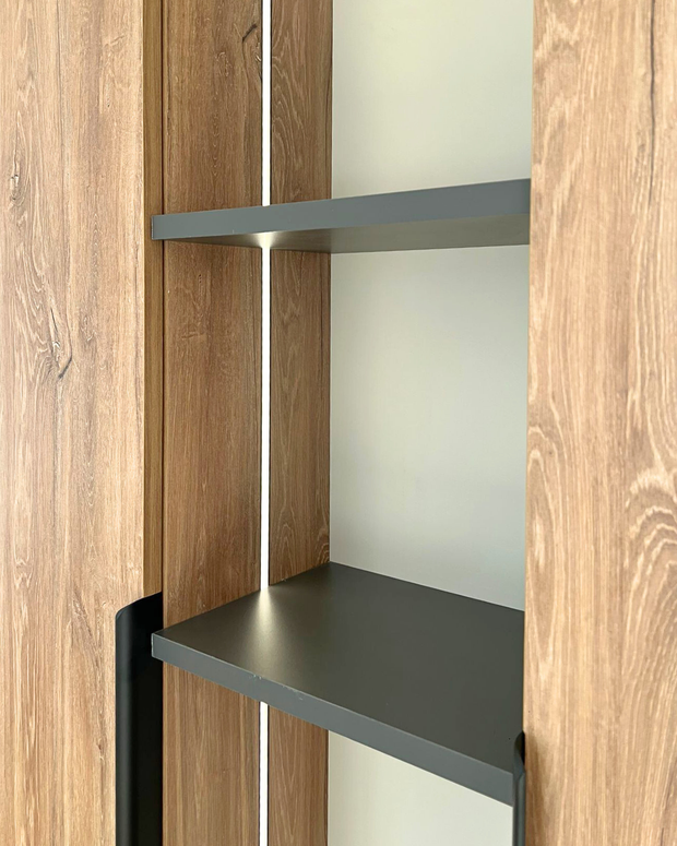 Mobilier pentru living realizat la comandă de NORVINIA