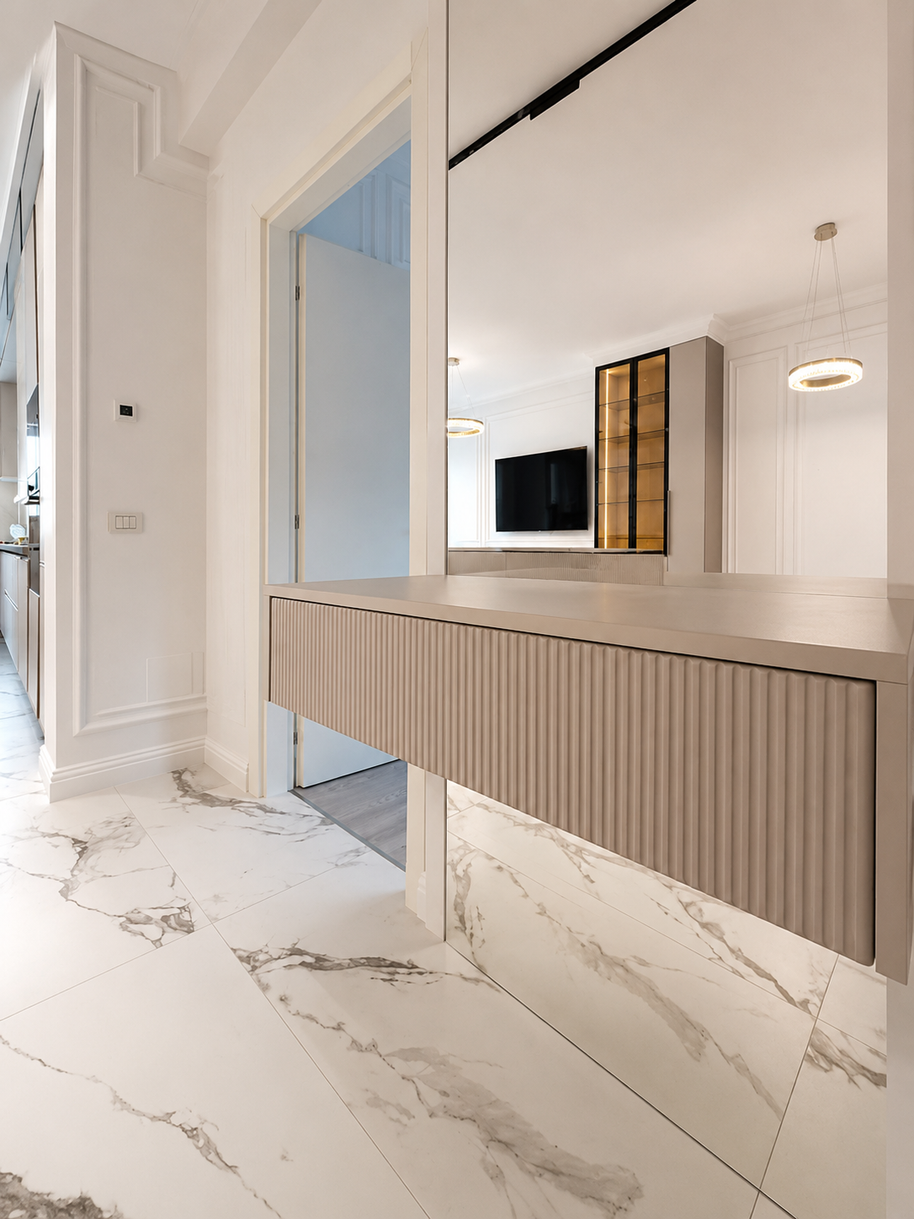 Mobilier pentru hol cu oglindă realizat la comandă de NORVINIA din MDF termoformat
