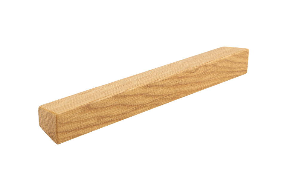 Mâner pentru mobilier Tulip Xin – stejar lăcuit, interax 192 mm