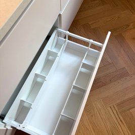 Mobilier din MDF termoformat cu blat din cuarț compozit, masă cu blat din cuarț și mânere GOLA