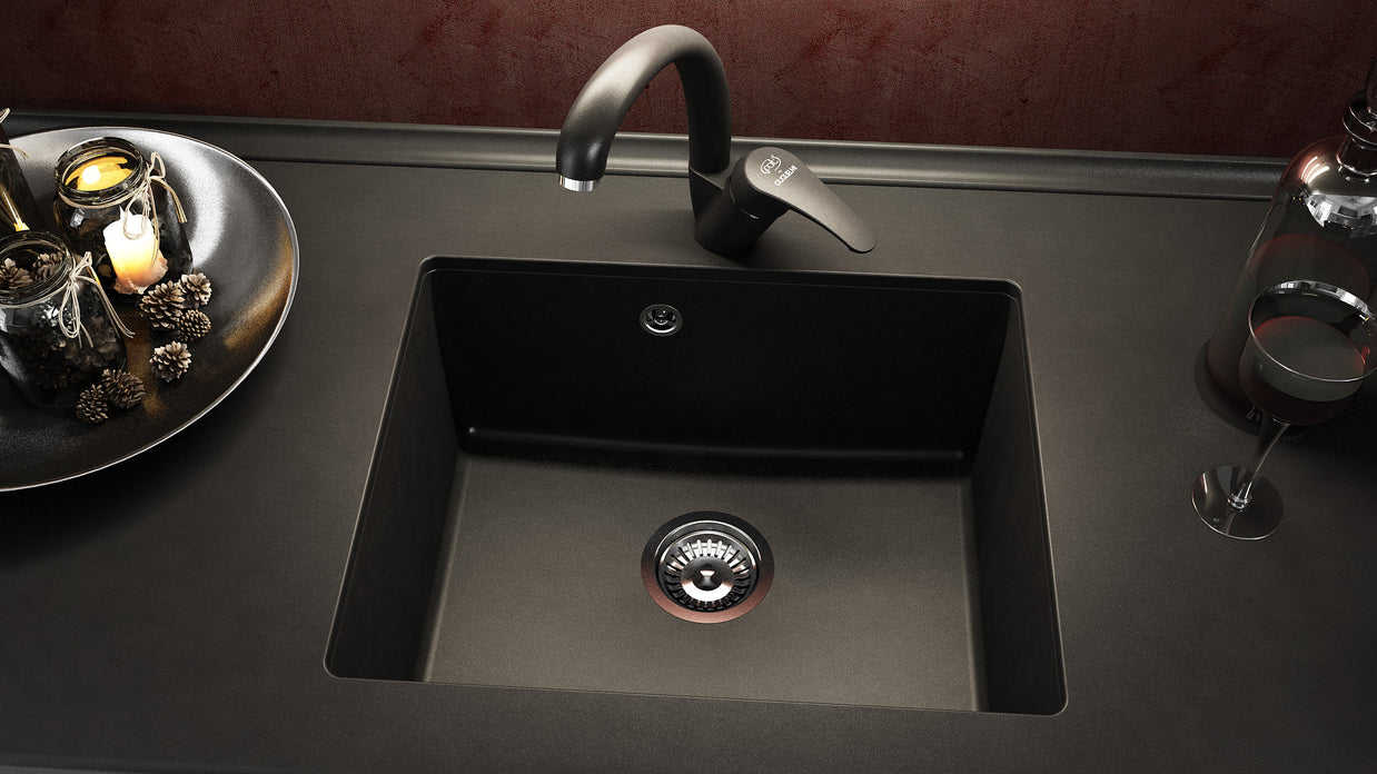 221 CHIUVETĂ CU O CUVĂ