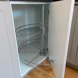 Mobilier din MDF termoformat cu blat din cuarț compozit și chiuvetă montată sub blat