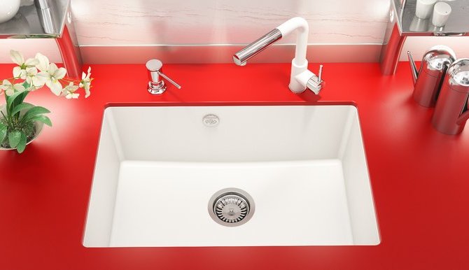 236 CHIUVETĂ CU O CUVĂ