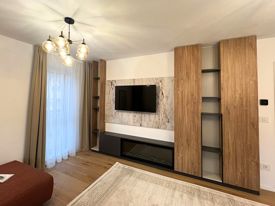 Mobilier pentru living realizat la comandă de NORVINIA