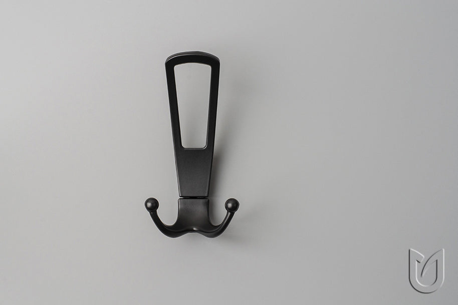 Agățătoare cu 3 cârlige Tulip Ener XL – negru mat, zamac, montaj frontal, șuruburi incluse