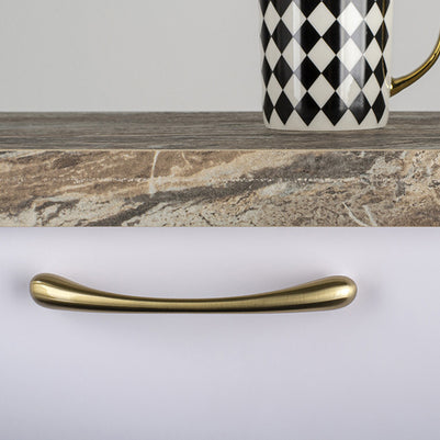 Buton pentru mobilă Tulip Kink 32 – nichel periat, metal (design tip „inel”)