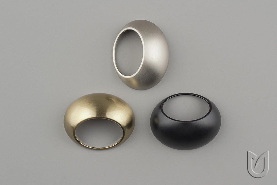 Buton pentru mobilă Tulip Kink 32 – negru mat, zamac (design tip „inel”)