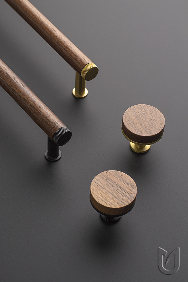 Buton pentru mobilă Tulip Mewo – nuc & negru mat, lemn/metal (rotund)