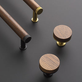 Buton pentru mobilă Tulip Mewo – nuc & negru mat, lemn/metal (rotund)