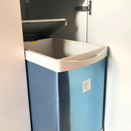 Mobilier bucătărie NORVINIA, cu blat din cuarț compozit