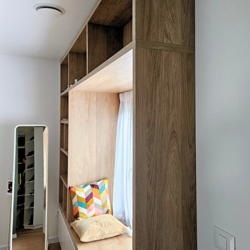 Mobilier la comandă pentru dormitor, zonă fereastră, NORVINIA