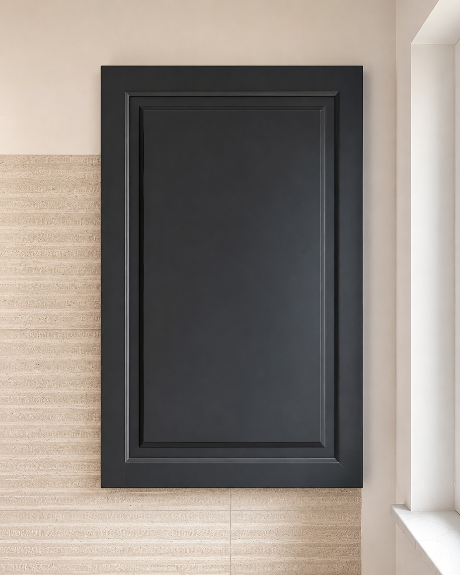 Mobilier pentru baie realizat la comandă de NORVINIA din MDF temoformat cu blat din cuarț compozit