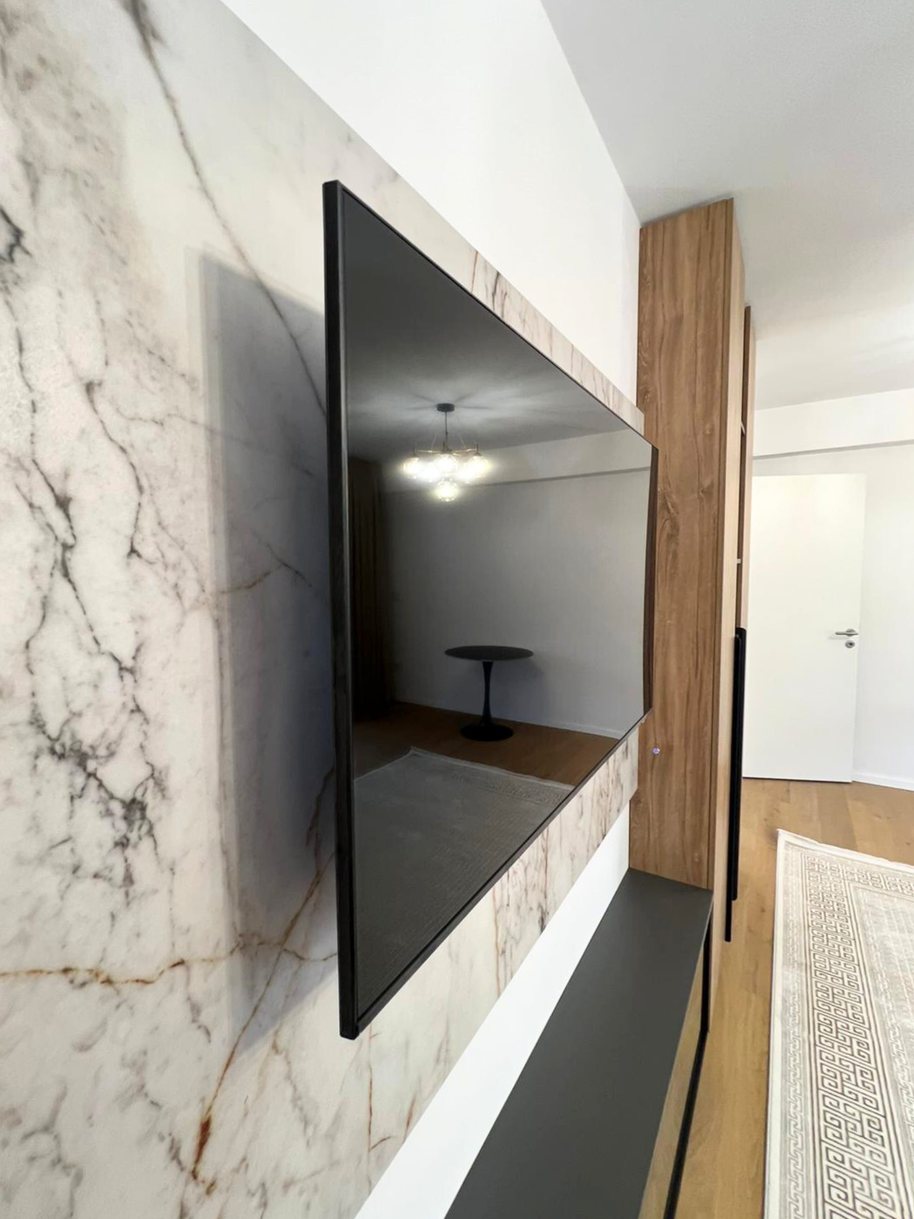 Mobilier pentru living realizat la comandă de NORVINIA