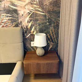 Mobilier la comandă din MDF termoformat pentru dormitor - noptiere și dressing