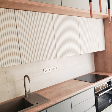 Mobilă bucătărie fabricată la comandă de NORVINIA din MDF termoformat