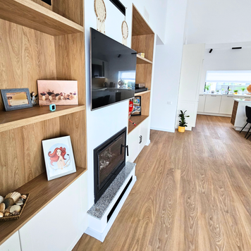 Mobilier pentru living din MDF termoformat realizat la comandă de NORVINIA