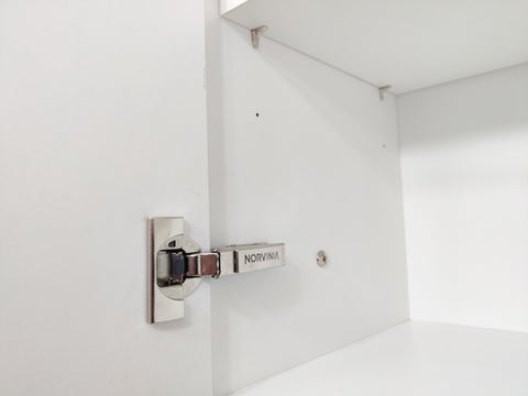 Mobilă de bucătărie NORVINIA cu blat termorezistent și fronturi din MDF termoformat