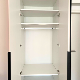 Mobilier la comandă pentru dormitor NORVINIA