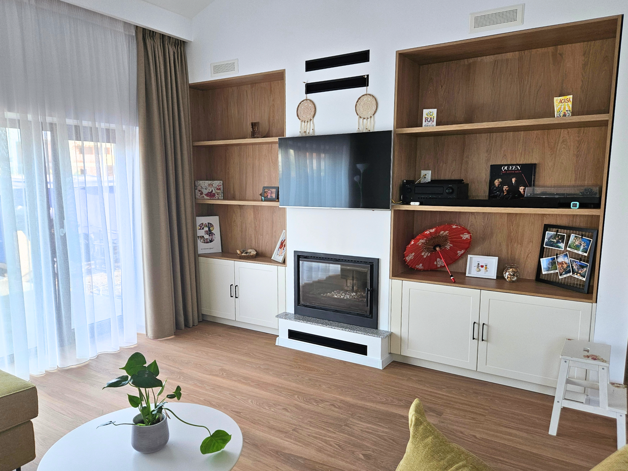 Mobilier pentru living din MDF termoformat realizat la comandă de NORVINIA