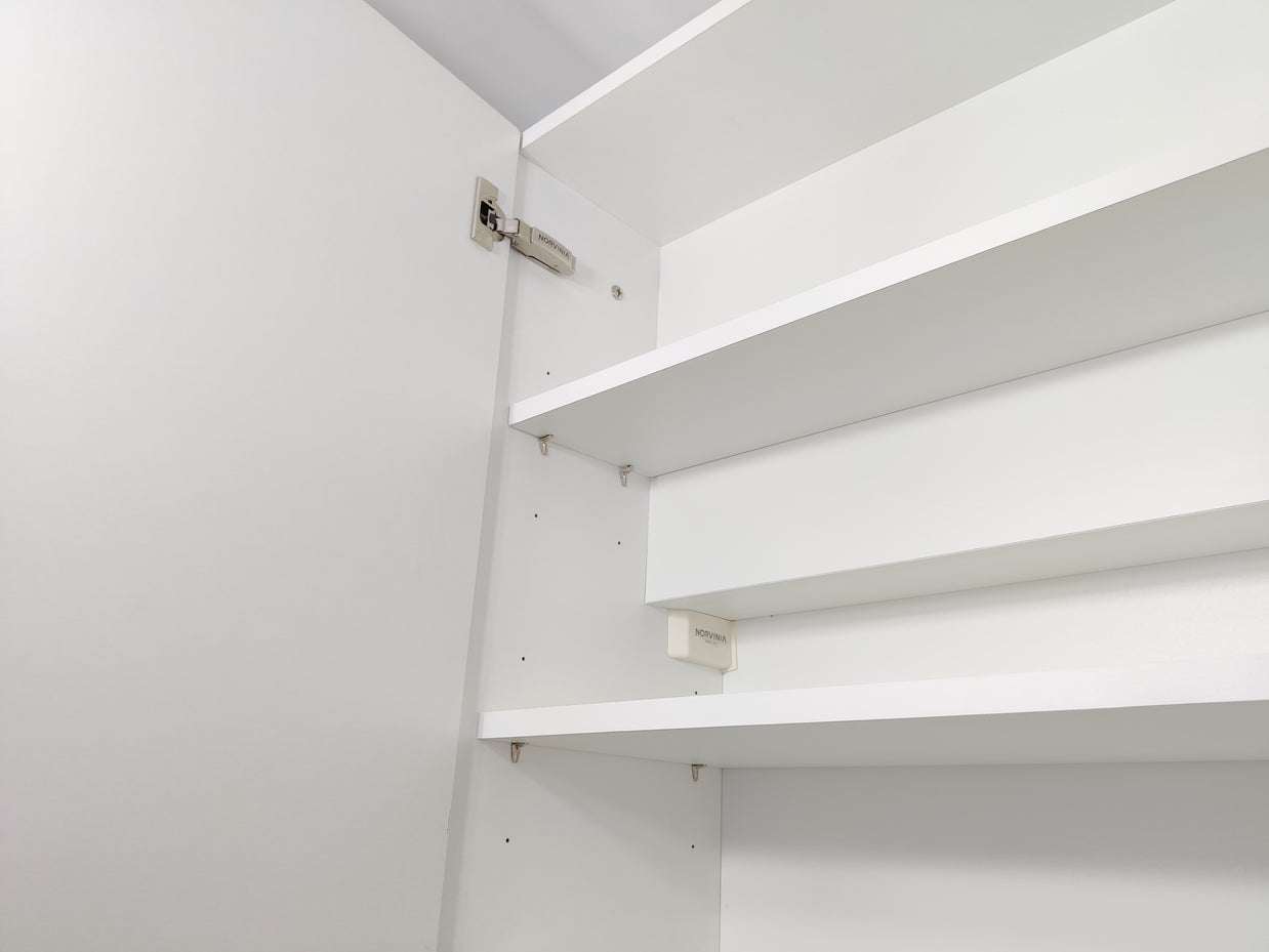 Mobilă de bucătărie NORVINIA cu blat termorezistent și fronturi din MDF termoformat