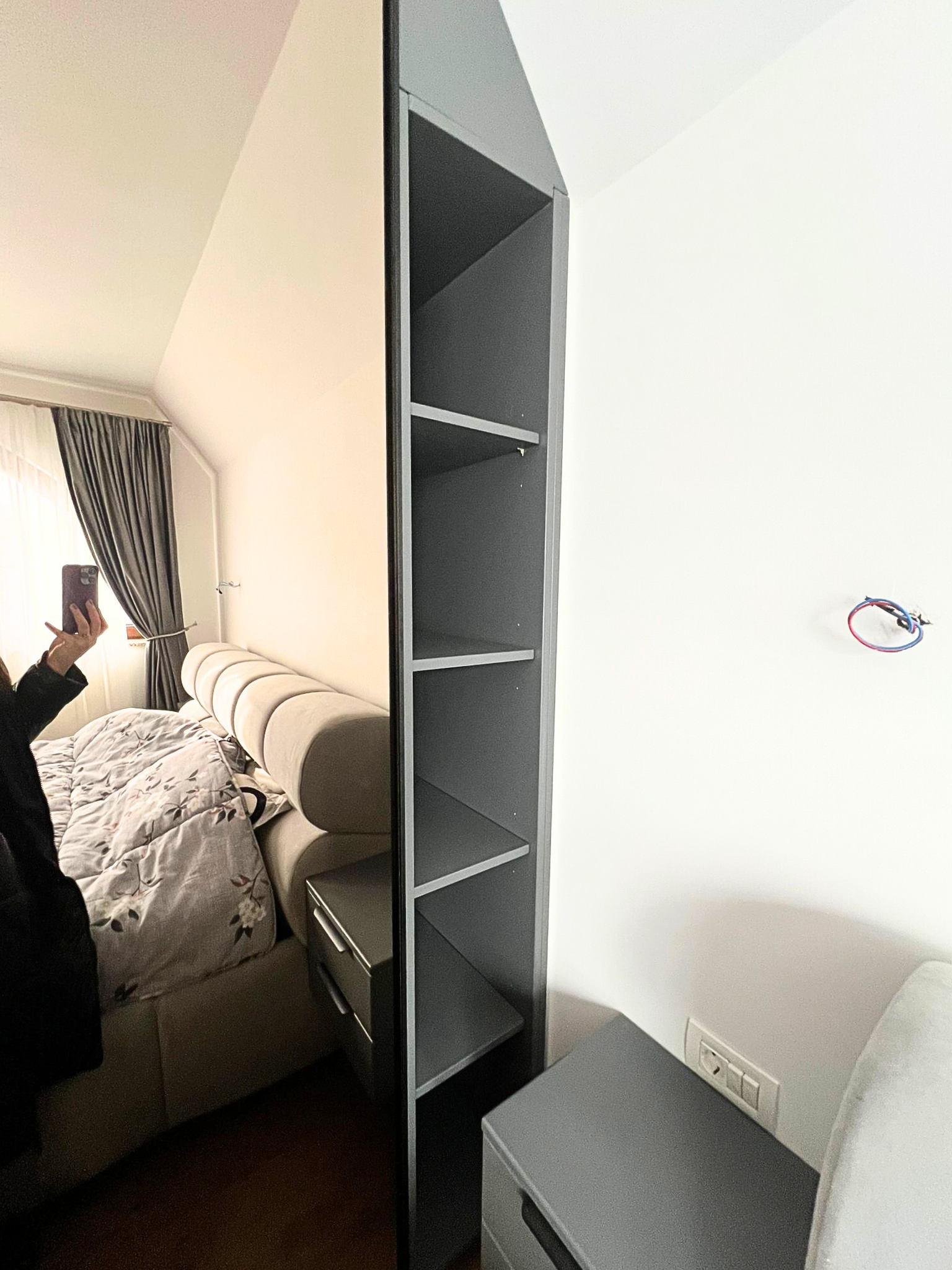 Mobilier la comandă pentru dormitor, din MDF termoformat - comodă, dressing, noptiere