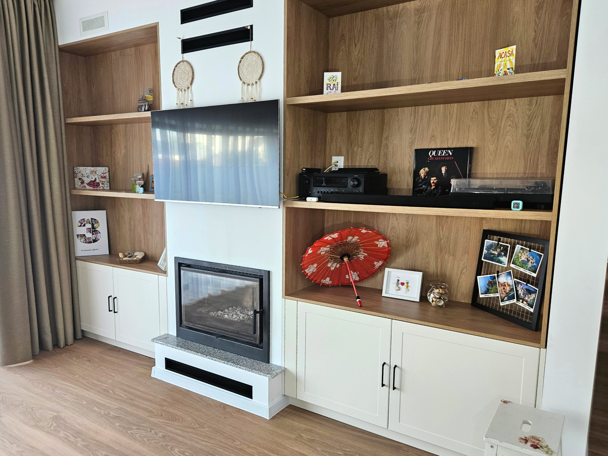 Mobilier pentru living din MDF termoformat realizat la comandă de NORVINIA