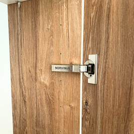 Mobilier pentru living realizat la comandă de NORVINIA