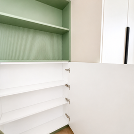 Mobilier la comandă pentru cameră de copil din MDF termoformat