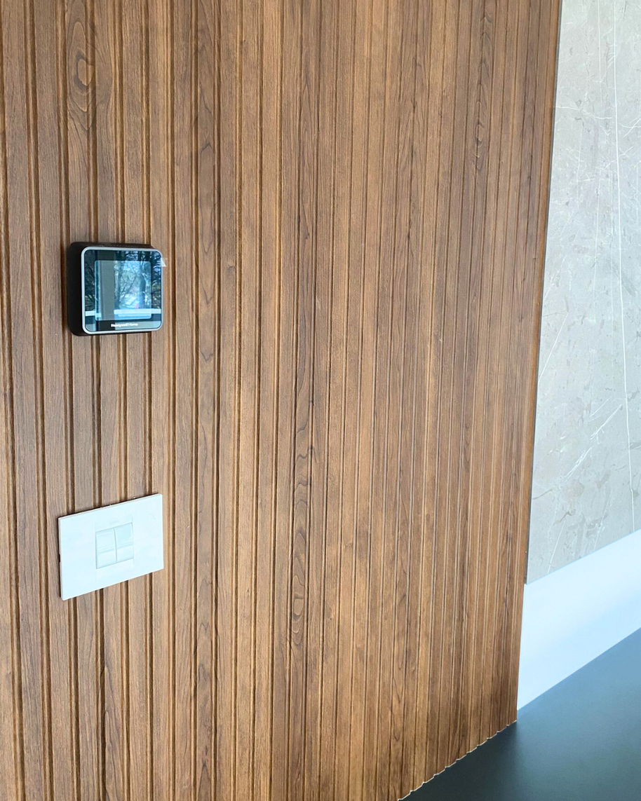 Mobilier pentru living realizat la comandă de NORVINIA
