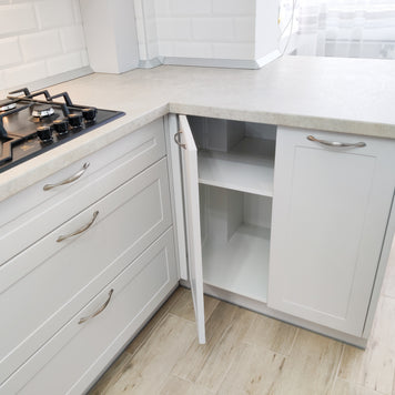 Mobilă de bucătărie NORVINIA cu blat termorezistent și fronturi din MDF termoformat