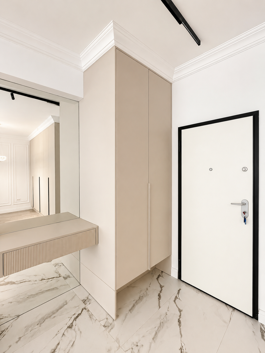 Mobilier pentru hol cu oglindă realizat la comandă de NORVINIA din MDF termoformat
